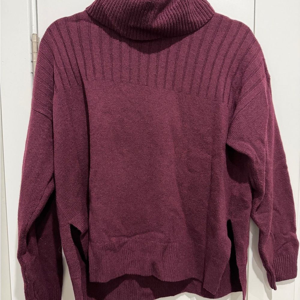 Madewell Women's Maroon Turtleneck Sweater